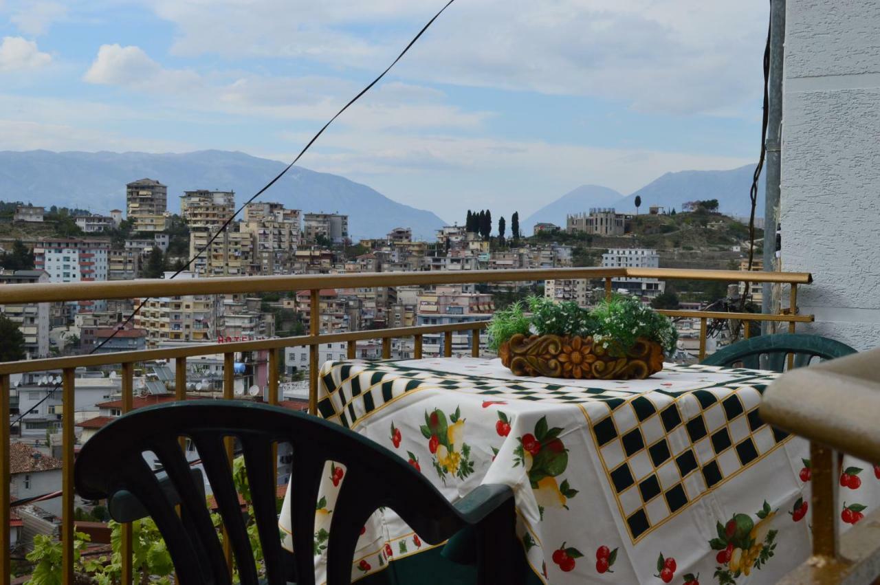 Vila Ss Kekezi Villa Gjirokastër Dış mekan fotoğraf
